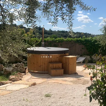 Casa de hóspedes Dimora Il Mandorlo Con Jacuzzi Riscaldata