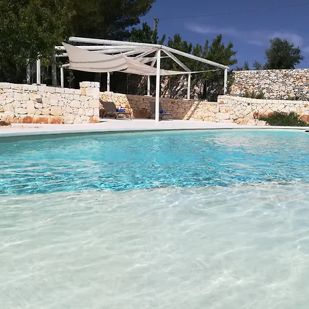 Dimora Il Mandorlo Con Jacuzzi Riscaldata 3* Ostuni