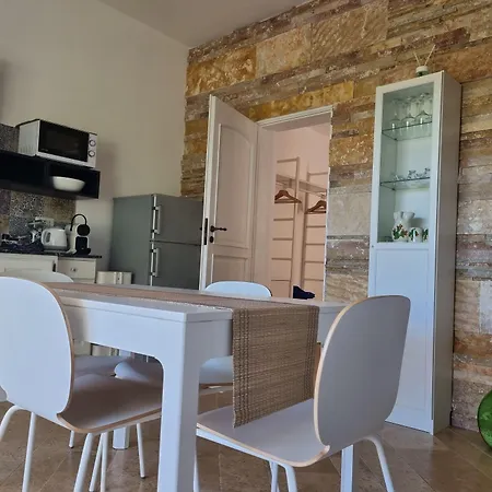 Casa de hóspedes Dimora Il Mandorlo Con Jacuzzi Riscaldata