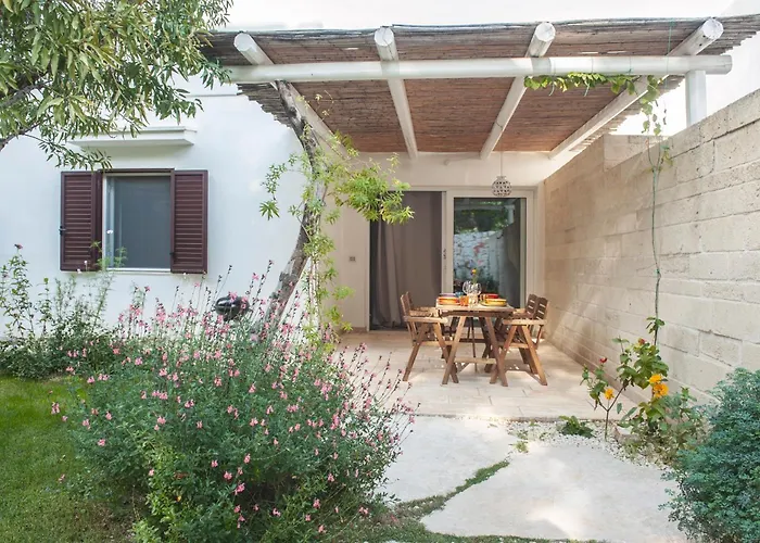 Dimora Il Mandorlo بيت ضيافة 3*