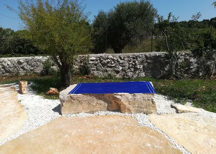 Dimora Il Mandorlo بيت ضيافة أوستوني
