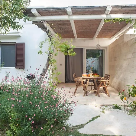 Dimora Il Mandorlo 招待所 3*