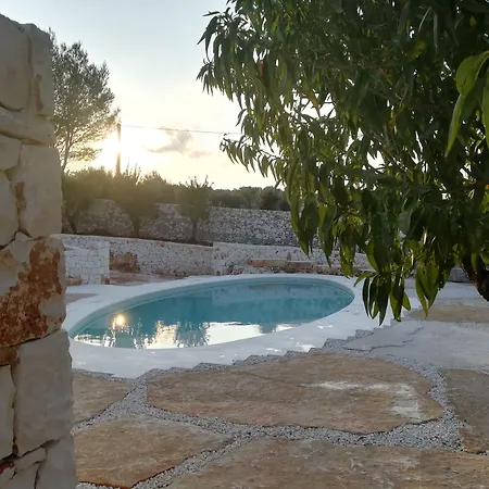 Dimora Il Mandorlo Con Jacuzzi Riscaldata ゲストハウス 4*
