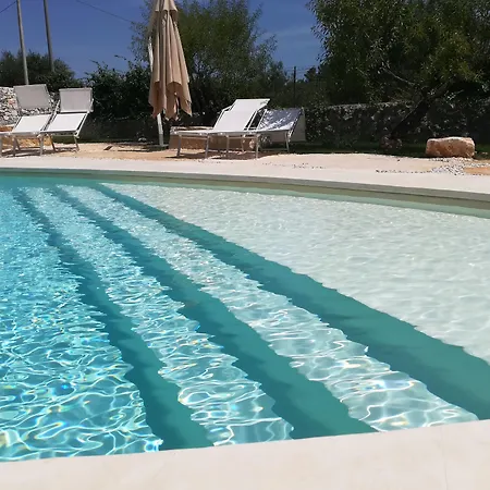 Dimora Il Mandorlo Con Jacuzzi Riscaldata Ostuni